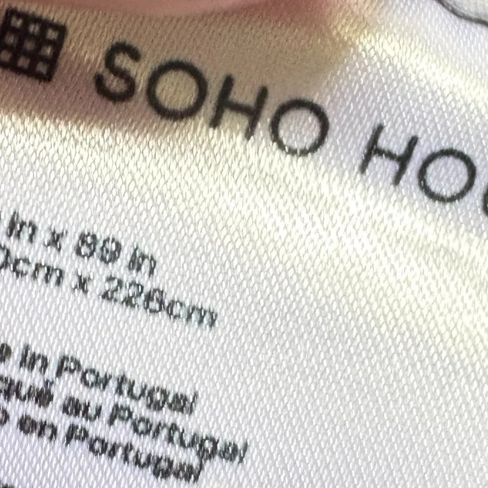Soho‎ House - Soho Home Linen Duvet Cover and 2 Matching Shams (Super King)